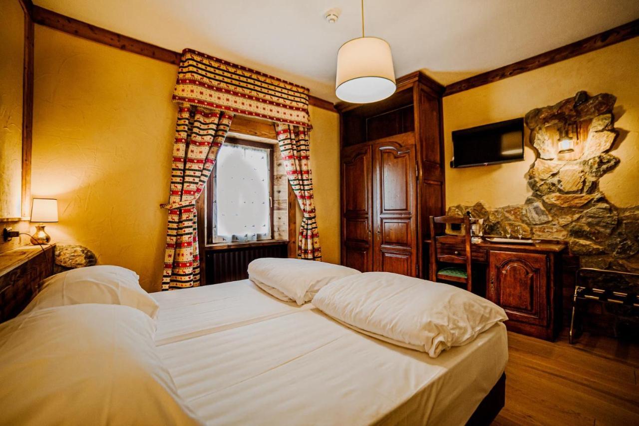 Hotel Jumeaux Брей-Червінія Екстер'єр фото
