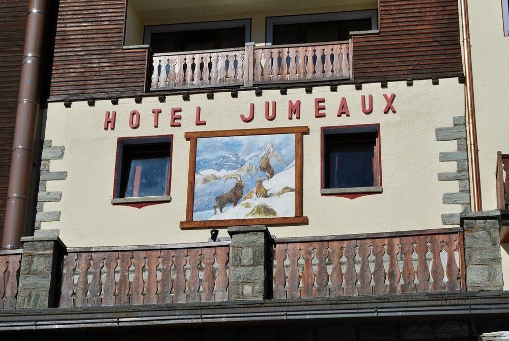 Hotel Jumeaux Брей-Червінія Екстер'єр фото