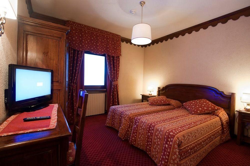 Hotel Jumeaux Брей-Червінія Екстер'єр фото