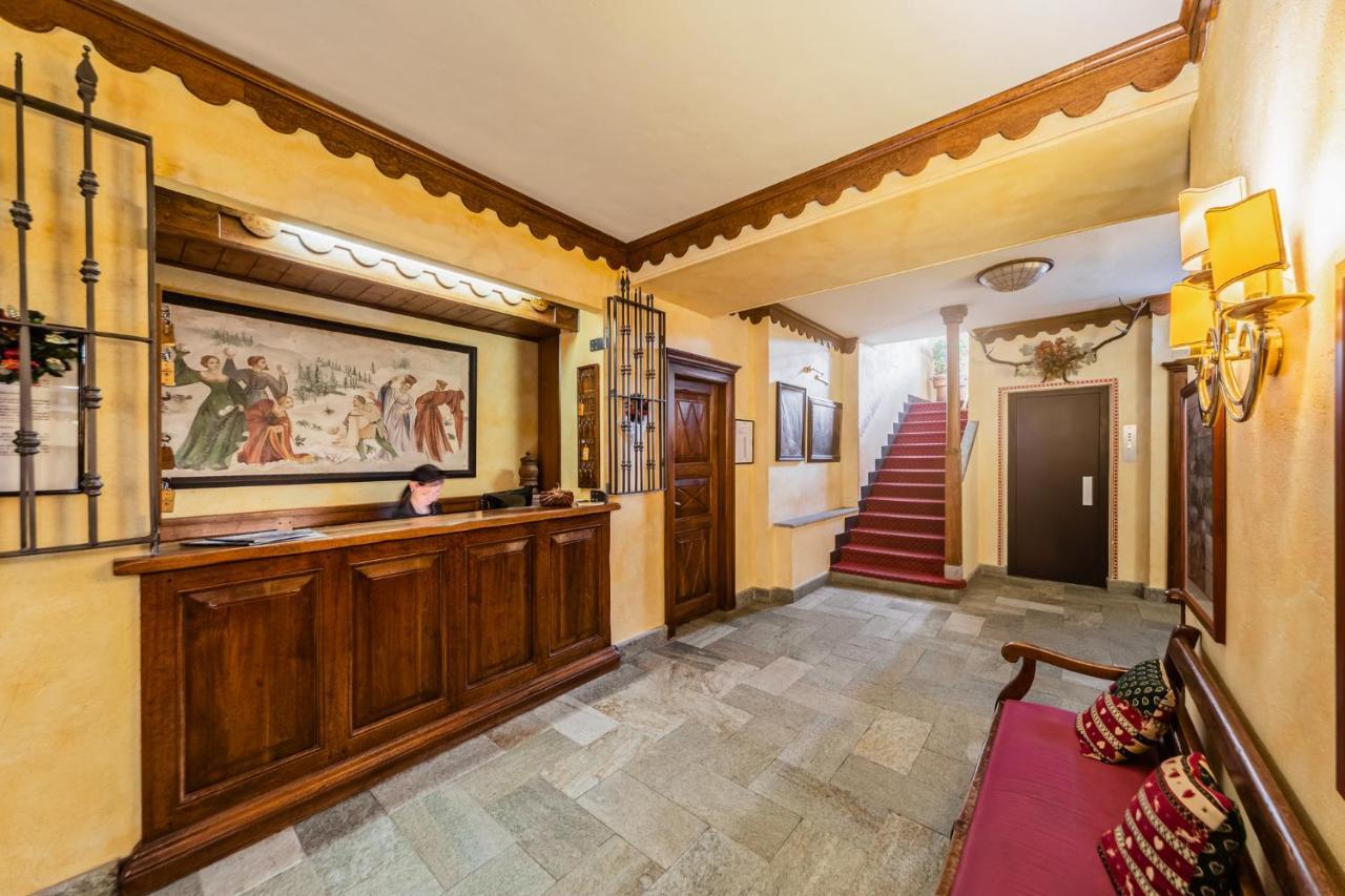 Hotel Jumeaux Брей-Червінія Екстер'єр фото
